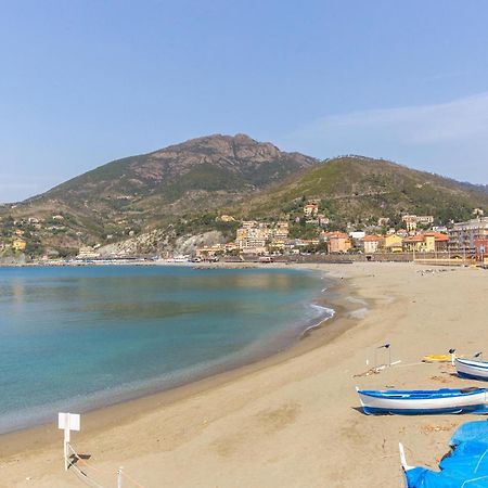 Gorgeous Apartment In Levanto With Kitchen Exterior foto