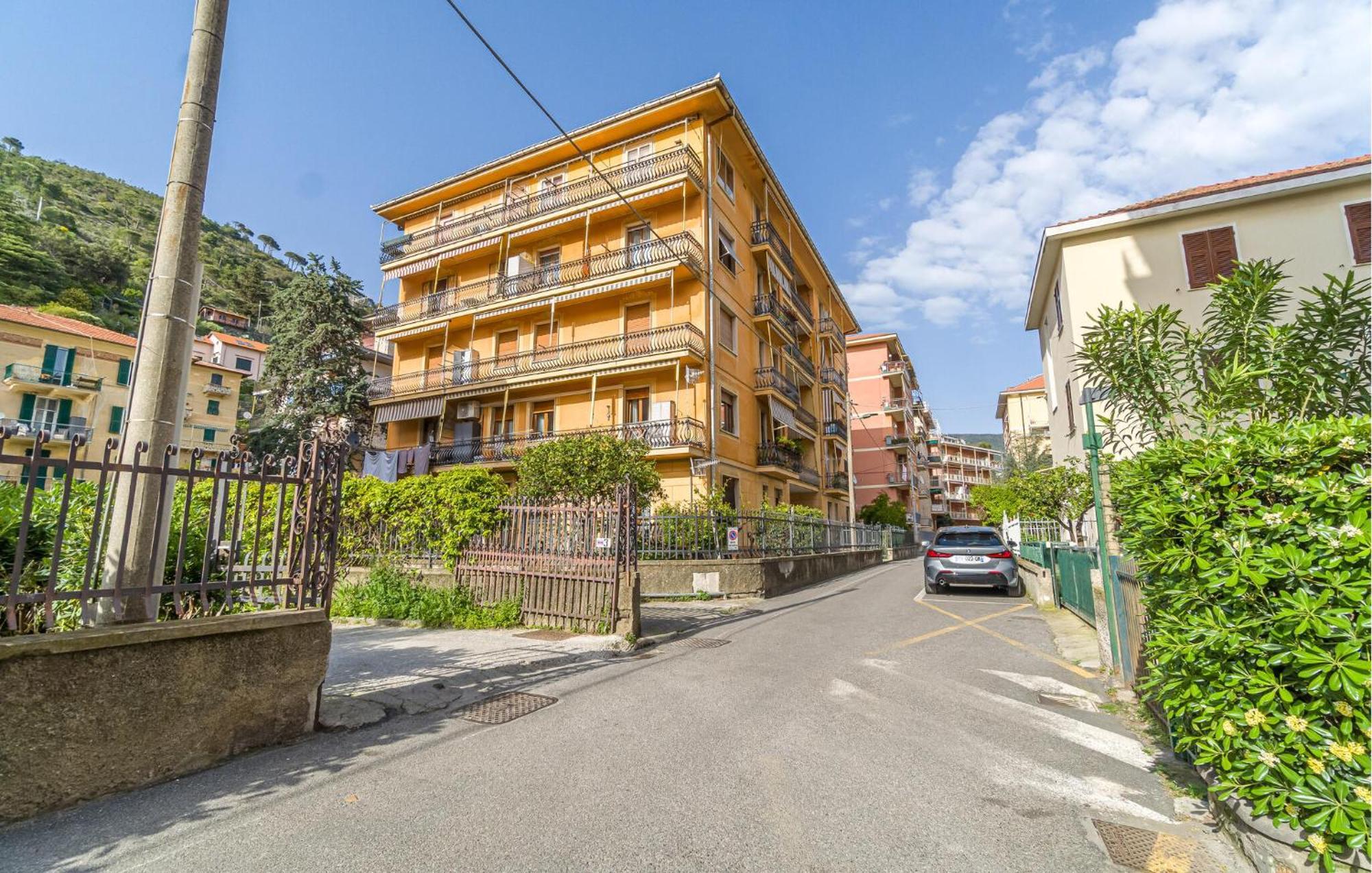 Gorgeous Apartment In Levanto With Kitchen Exterior foto
